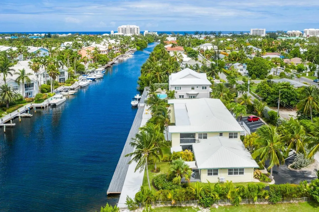 Snug Harbour View Condo #8 George Town Holiday home