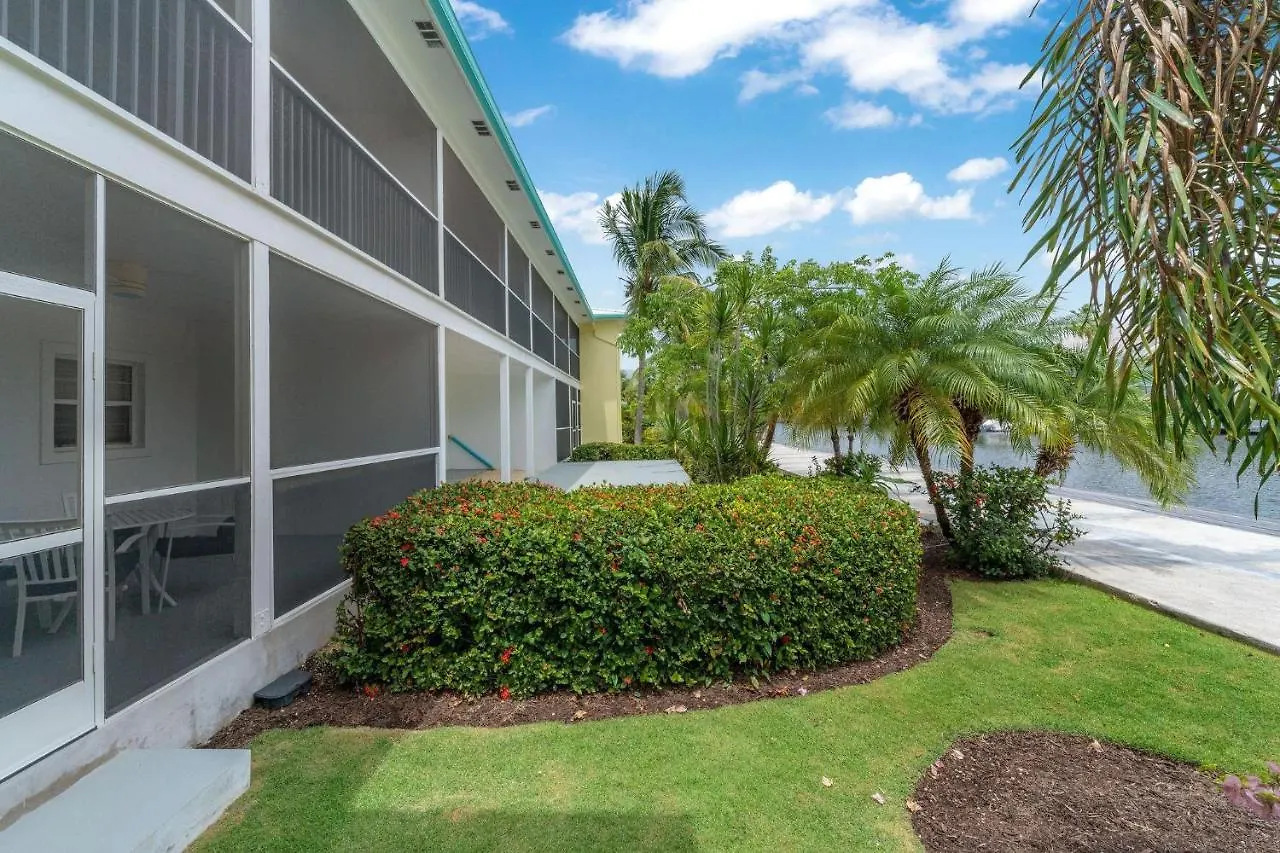 Snug Harbour View Condo #8 George Town 0*,  Cayman Islands