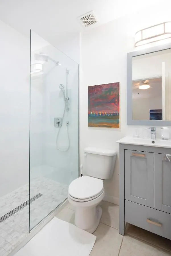 Snug Harbour View Condo #8 George Town Holiday home