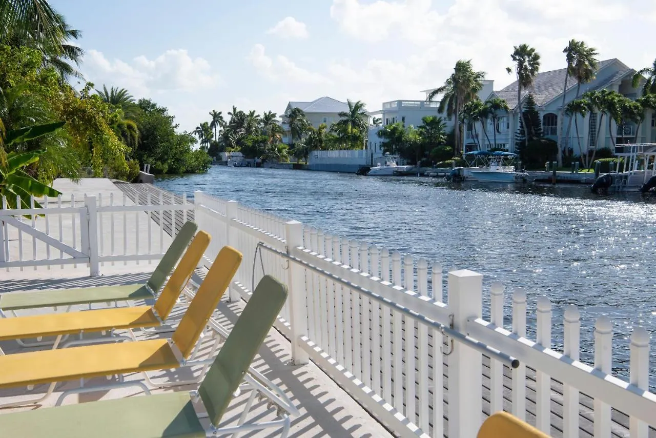 Snug Harbour View Condo #8 George Town Cayman Islands