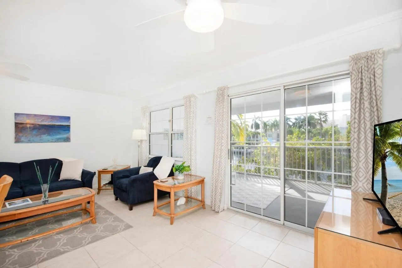 Holiday home Snug Harbour View Condo #8 George Town